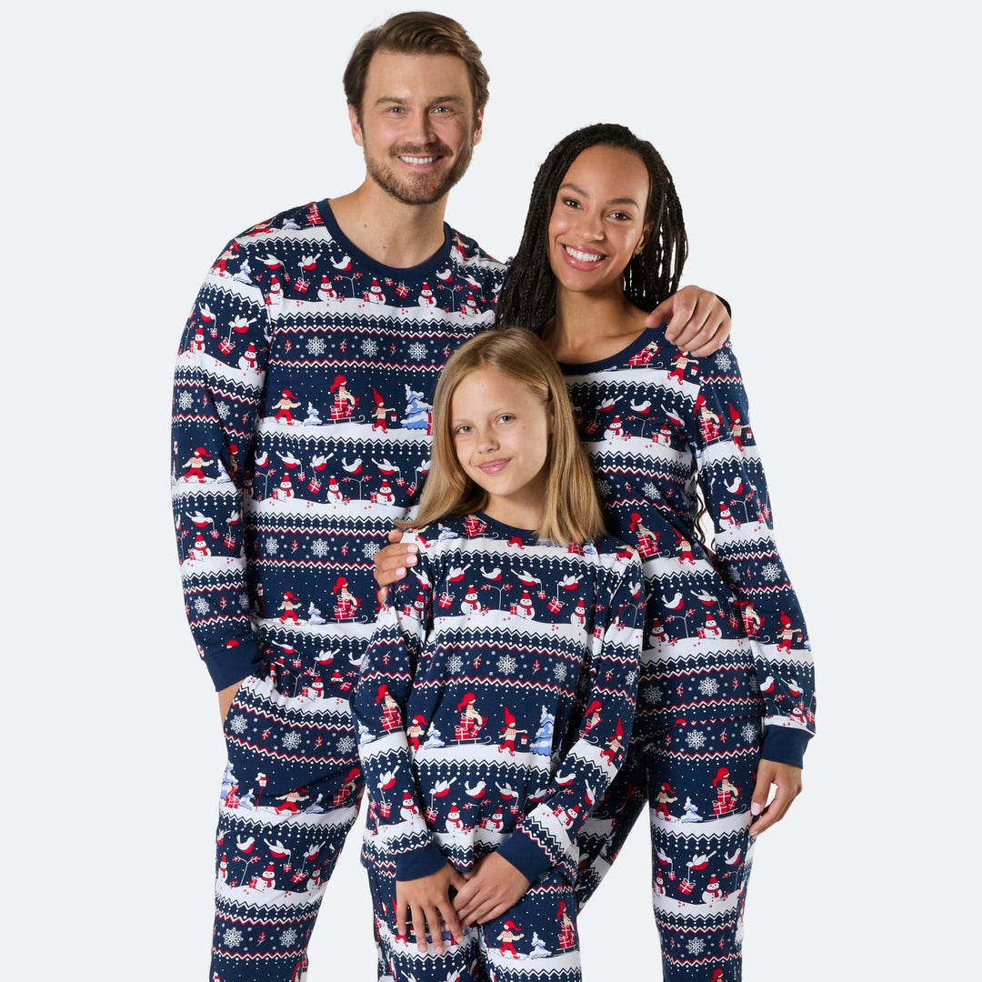 Kerstlandschap Kerstpyjama's Gezin